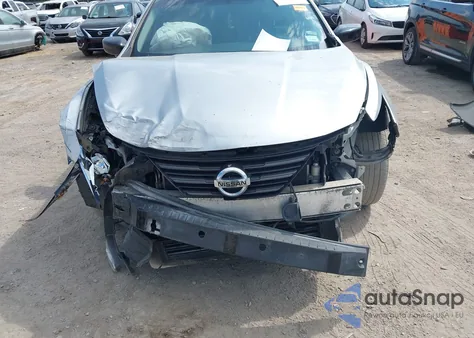 2016 Nissan Altima 2.5/2.5 S/2.5 Sl/2.5 Sr/2.5 Sv из США, поврежденный, VIN 1N4AL3AP1GC258499